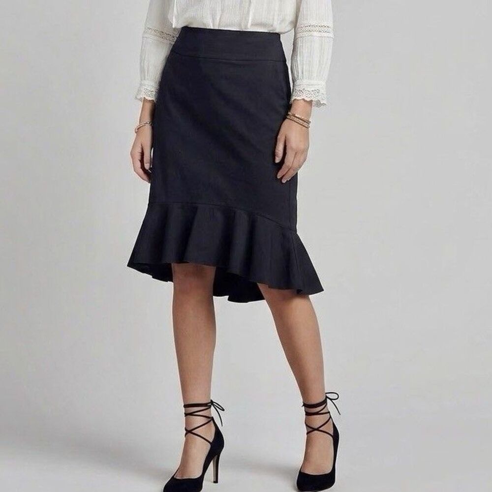 Express Design Studio Black Knee Length Skirt Women 8 Ruffle Hem Work Office